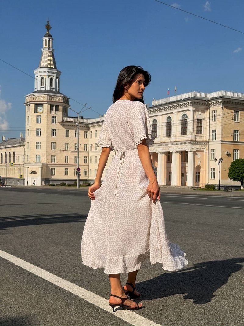 Платье на запах Романтичное из вискозы