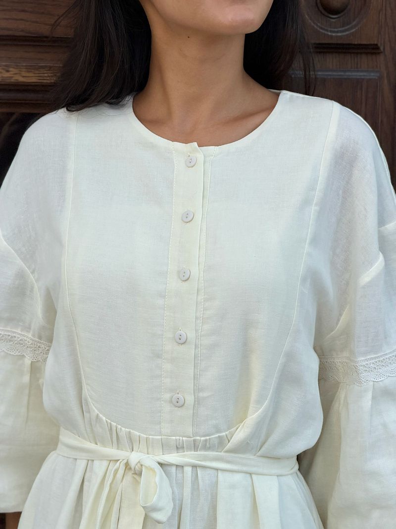 Платье Без времени с кружевом